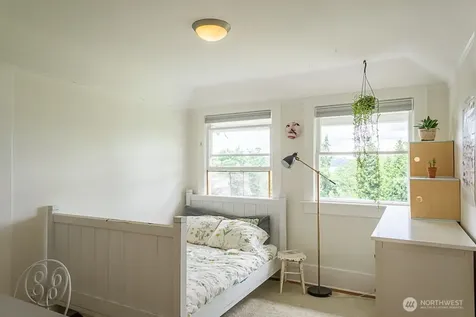 1557 Madrona Drive Seattle WA 98122
