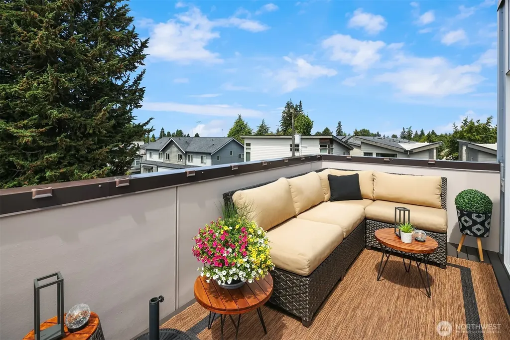 8765 15th Avenue NW Seattle WA 98117