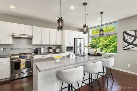 8765 15th Avenue NW Seattle WA 98117