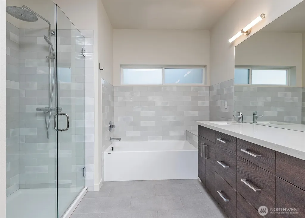 12032 33rd Ave NE Seattle WA 98125