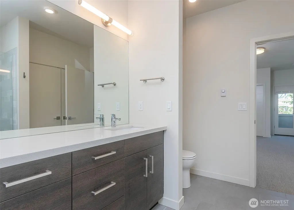 12032 33rd Ave NE Seattle WA 98125
