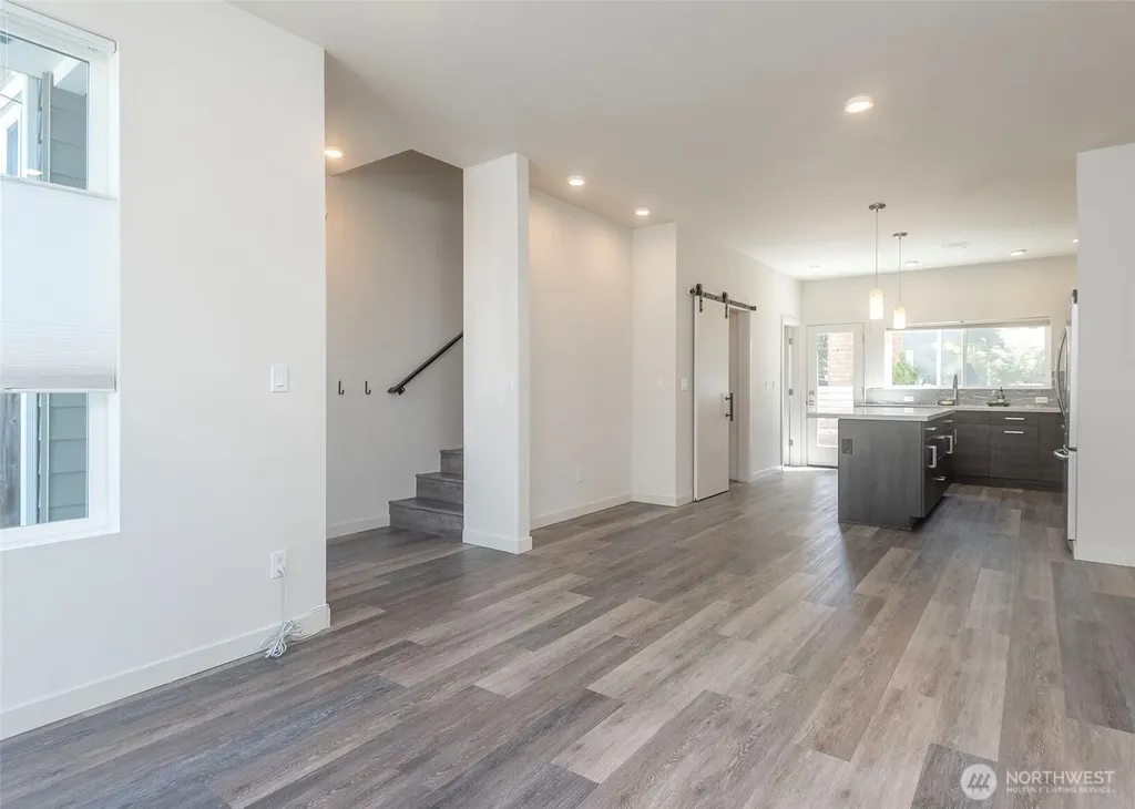 12032 33rd Ave NE Seattle WA 98125