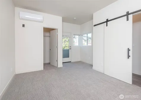 12032 33rd Ave NE Seattle WA 98125
