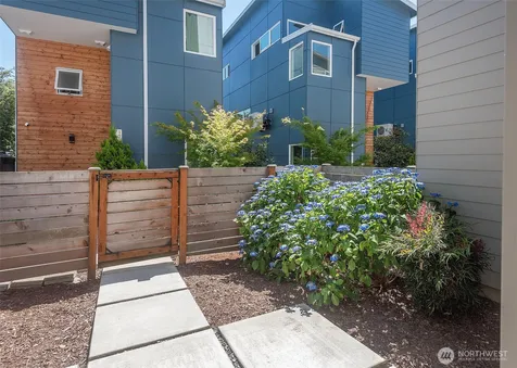 12032 33rd Ave NE Seattle WA 98125