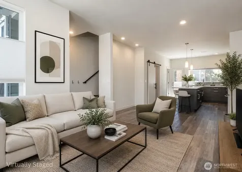 12032 33rd Ave NE Seattle WA 98125