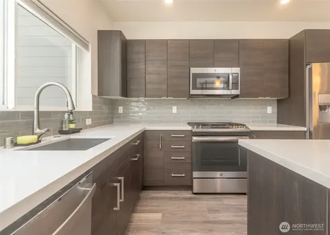 12032 33rd Ave NE Seattle WA 98125