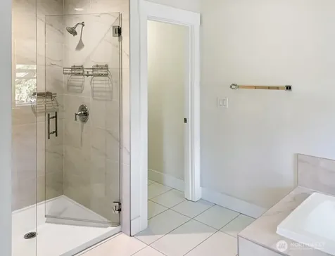 707 Newport Court NE Renton WA 98056
