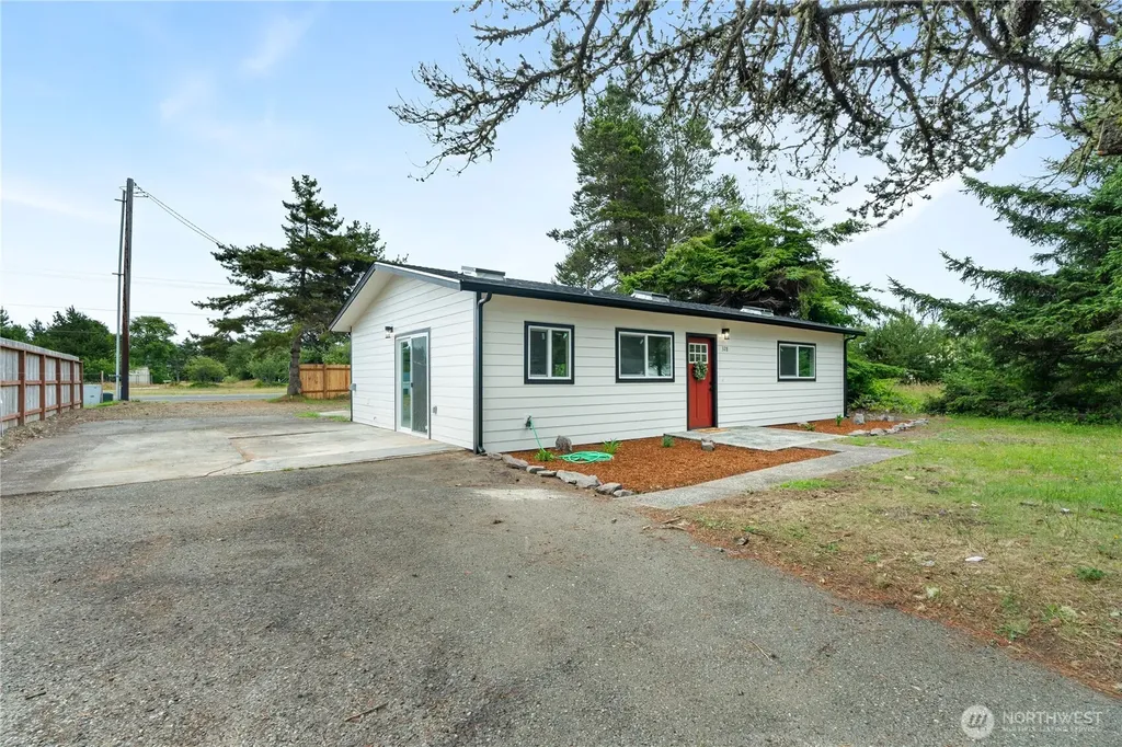 328 Ensign Avenue NW Ocean Shores WA 98569
