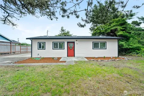 328 Ensign Avenue NW Ocean Shores WA 98569