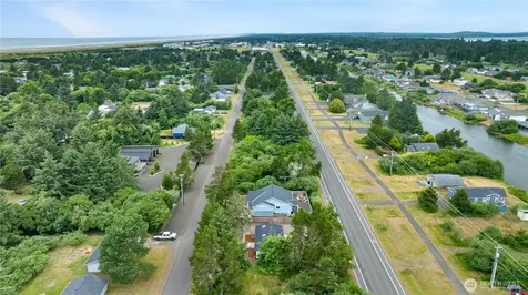 328 Ensign Avenue NW Ocean Shores WA 98569