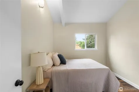 328 Ensign Avenue NW Ocean Shores WA 98569