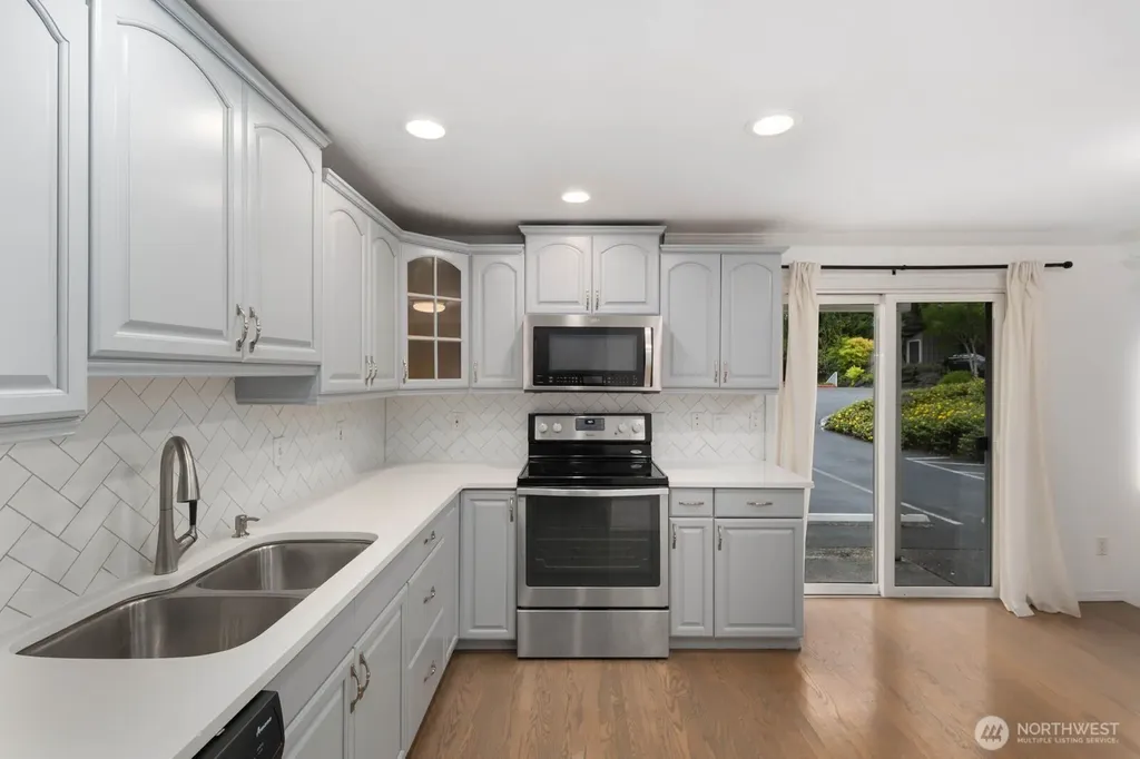 12716 NE 120th Street Kirkland WA 98034