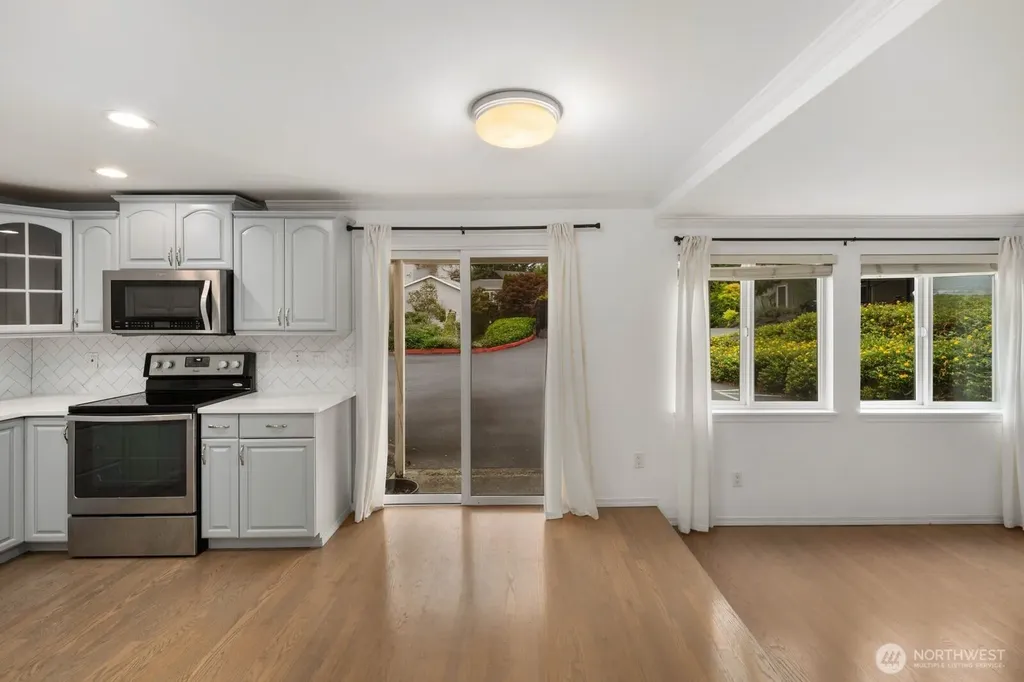 12716 NE 120th Street Kirkland WA 98034