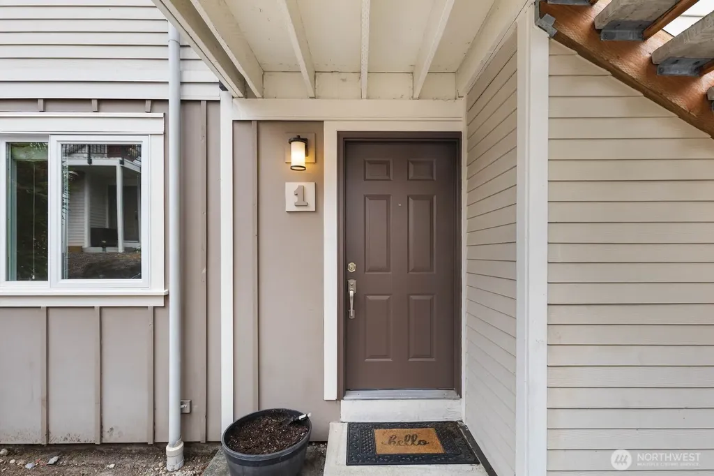 12716 NE 120th Street Kirkland WA 98034