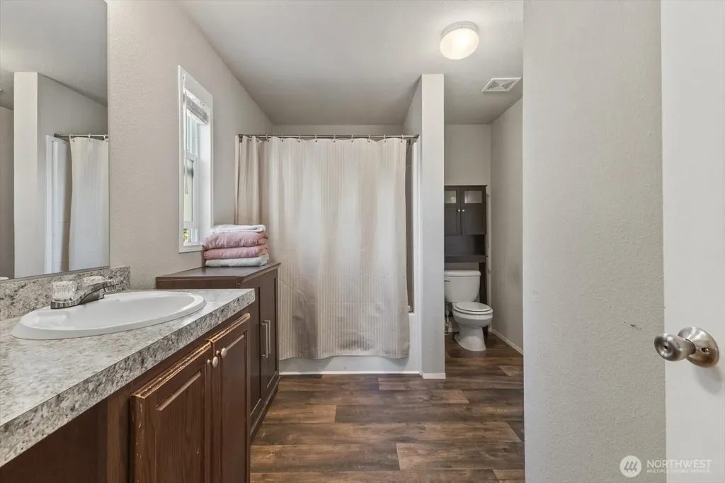 1018 Cook Road Sedro Woolley WA 98284