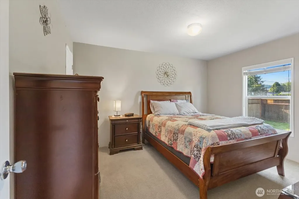 1018 Cook Road Sedro Woolley WA 98284