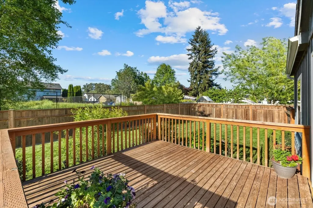 1018 Cook Road Sedro Woolley WA 98284