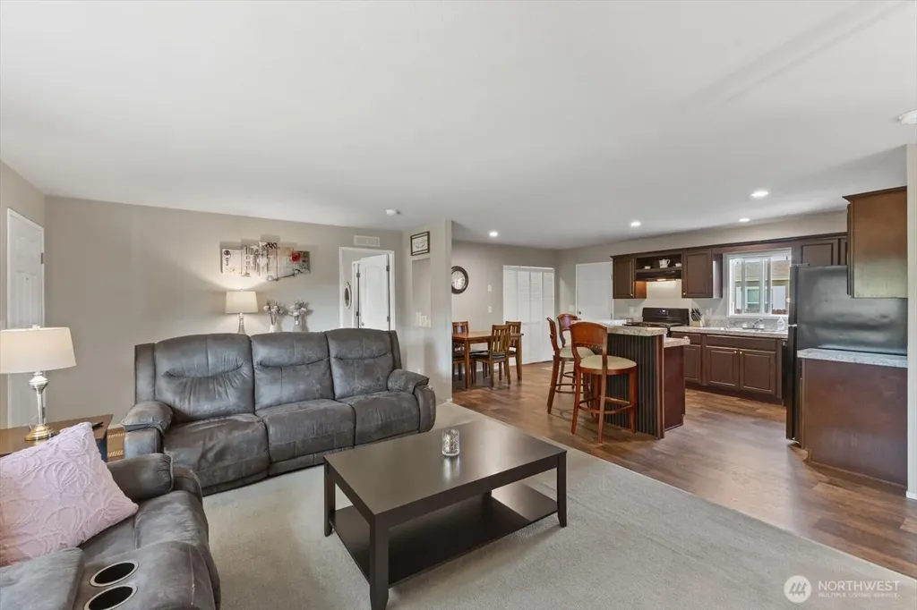 1018 Cook Road Sedro Woolley WA 98284