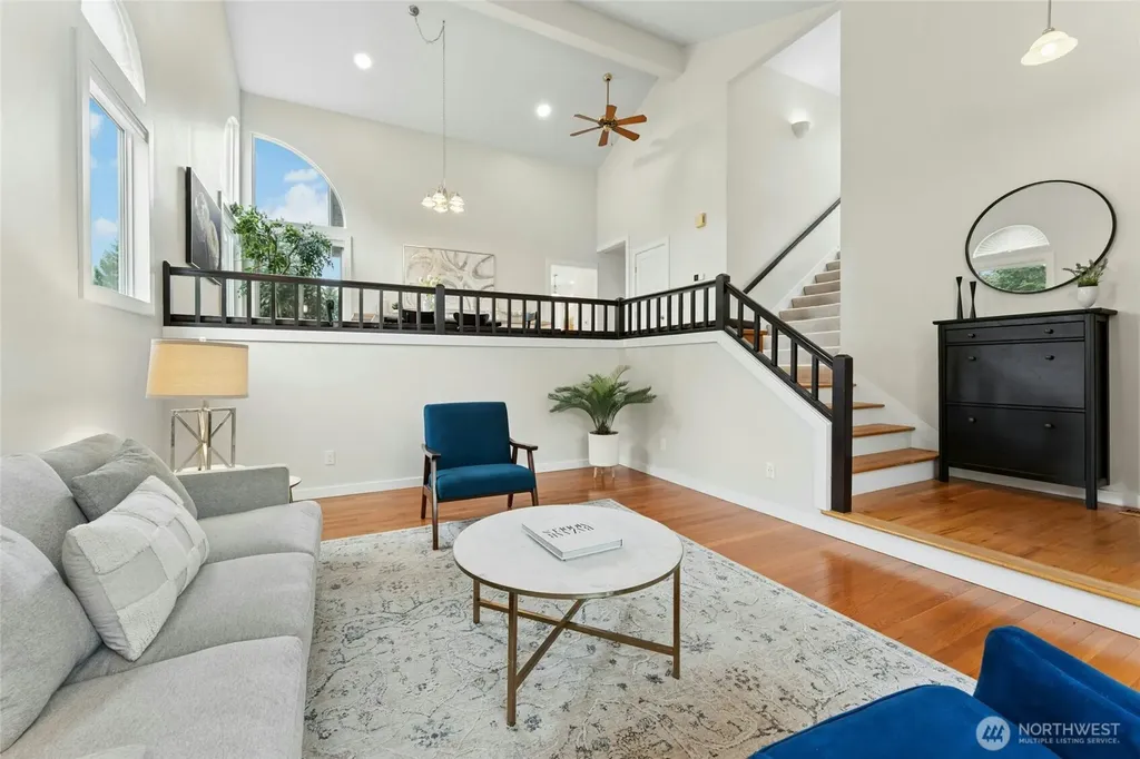 15604 111th Avenue NE Bothell WA 98011