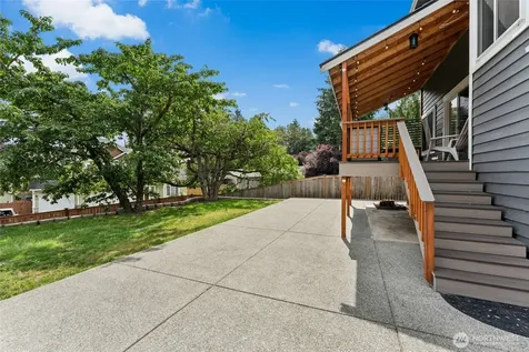 15604 111th Avenue NE Bothell WA 98011