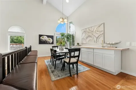 15604 111th Avenue NE Bothell WA 98011