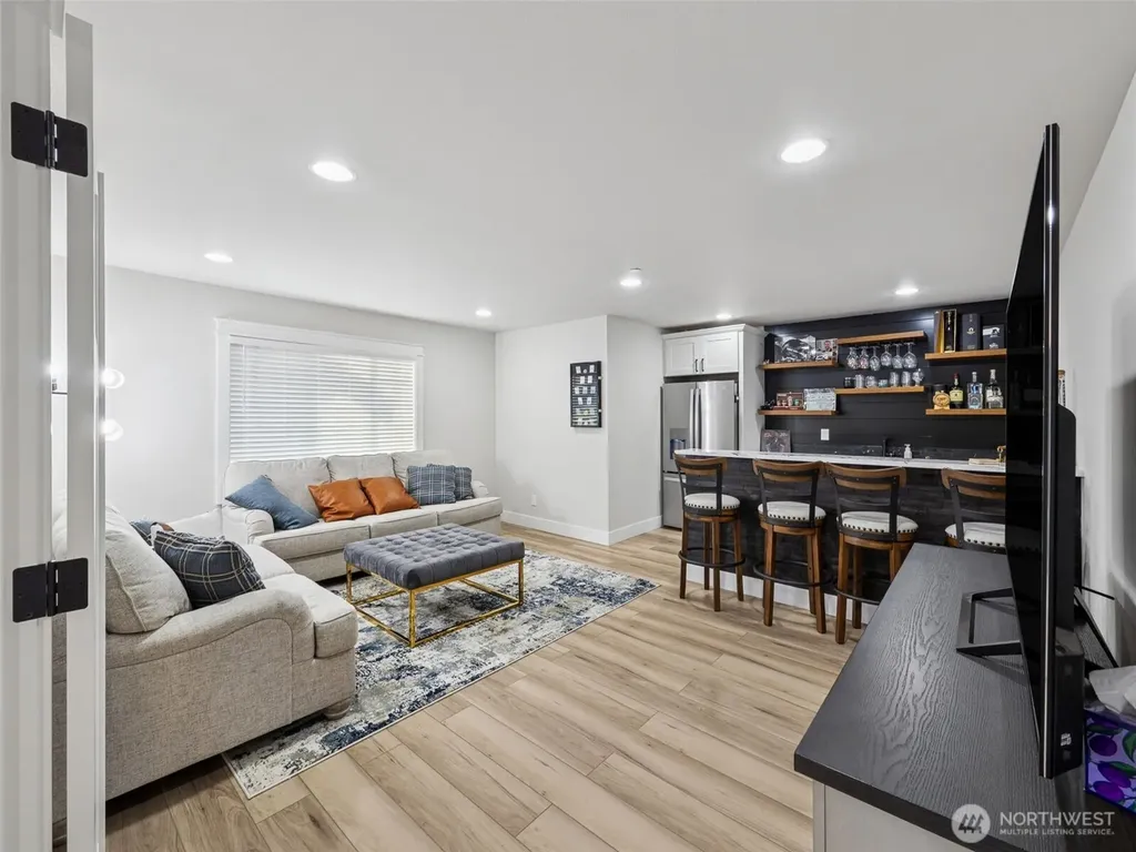 917 Tiedman Road NW Lakebay WA 98349