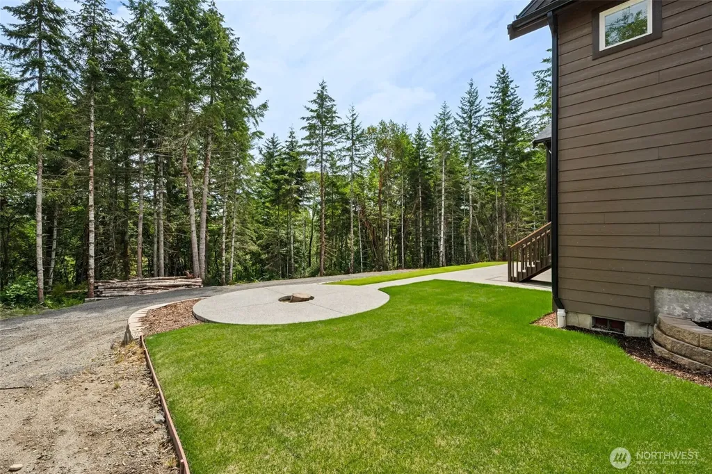917 Tiedman Road NW Lakebay WA 98349