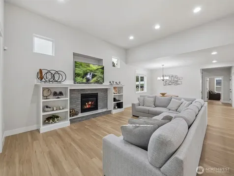 917 Tiedman Road NW Lakebay WA 98349