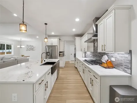 917 Tiedman Road NW Lakebay WA 98349