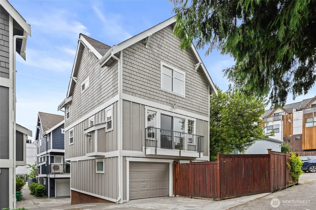 910 N 74th Street Seattle WA 98103