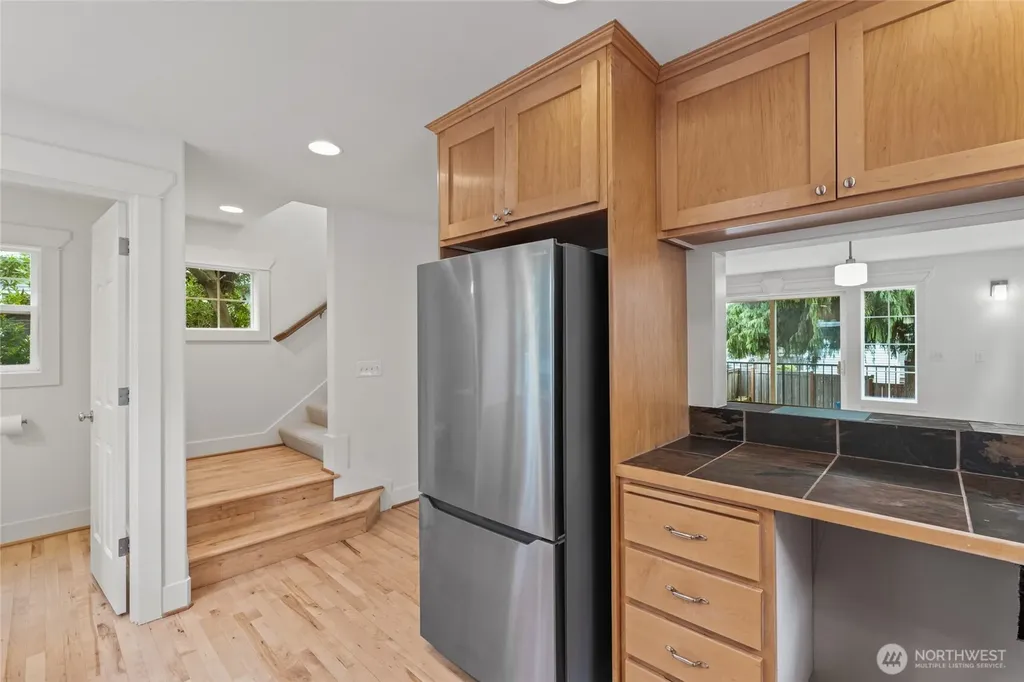 910 N 74th Street Seattle WA 98103