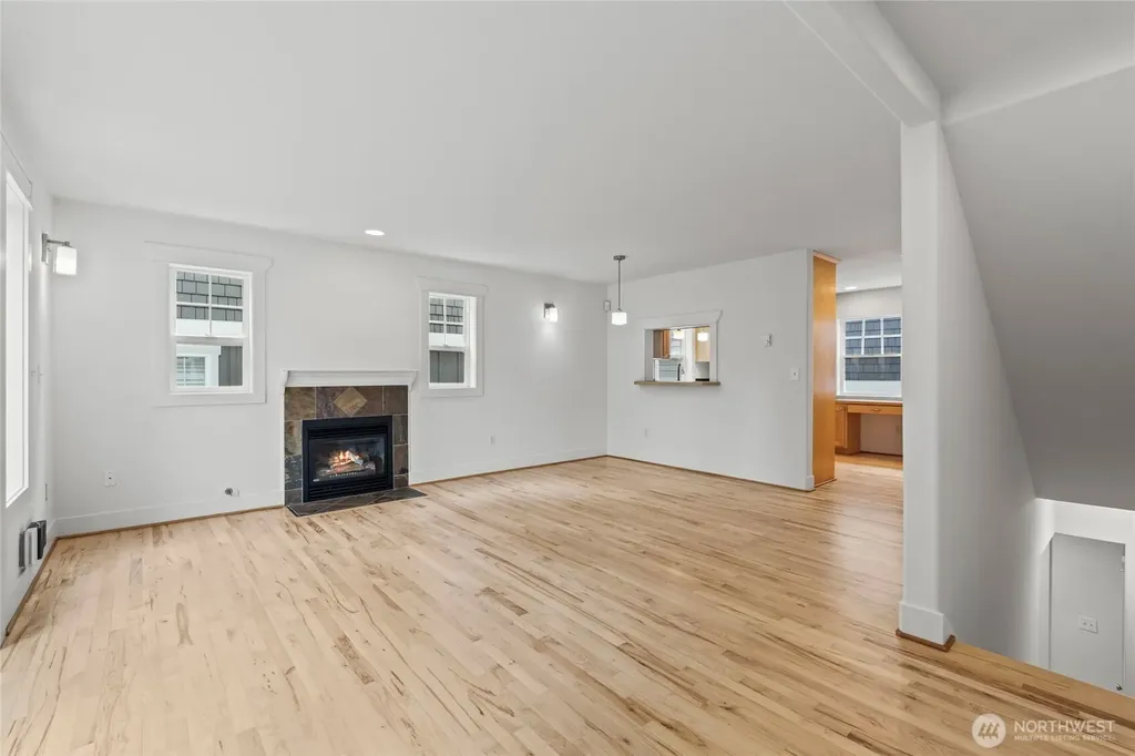 910 N 74th Street Seattle WA 98103