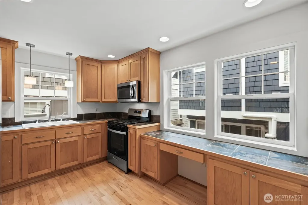910 N 74th Street Seattle WA 98103