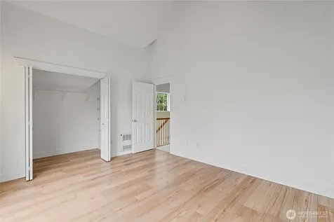 910 N 74th Street Seattle WA 98103