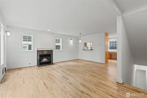 910 N 74th Street Seattle WA 98103