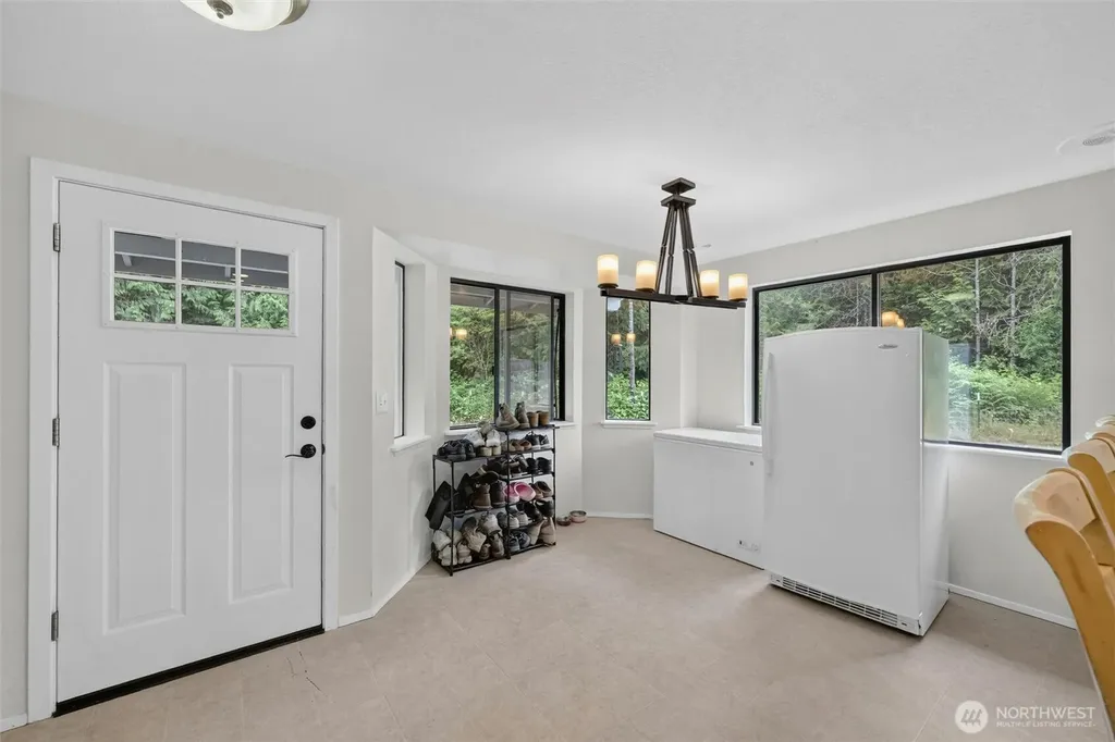 5917 306th Street NW Stanwood WA 98292