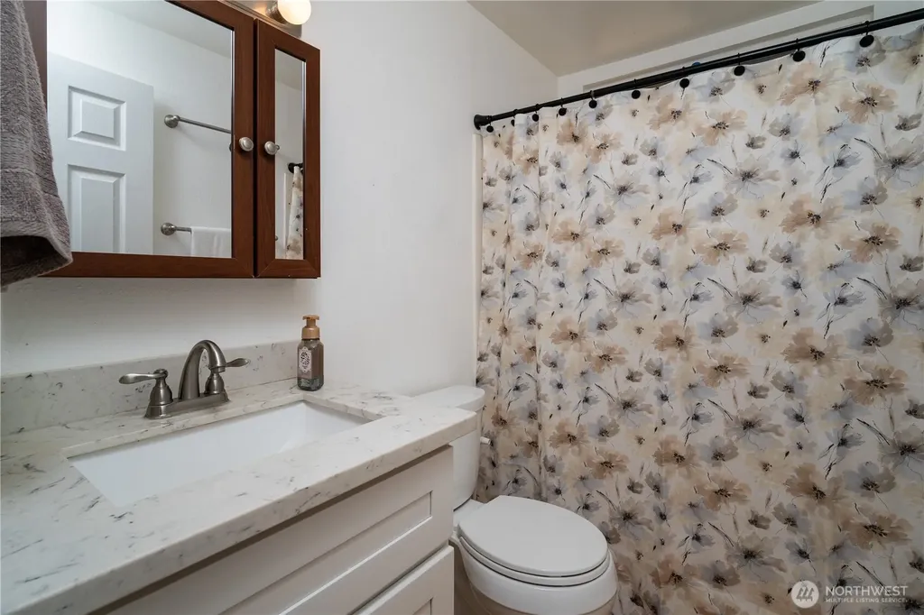 1634 Susan Court SE Tumwater WA 98501