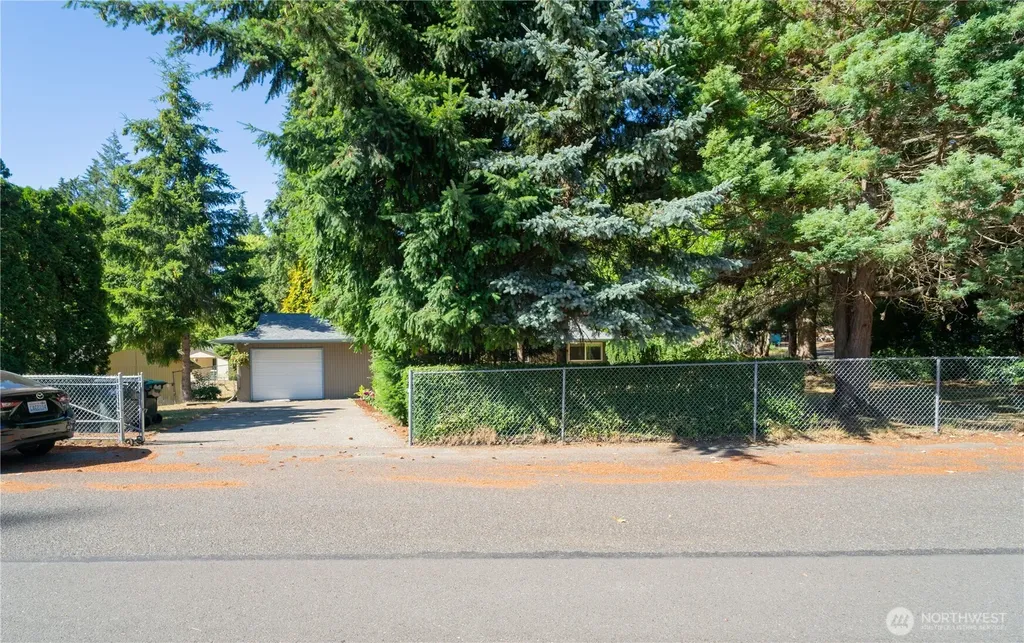 1634 Susan Court SE Tumwater WA 98501