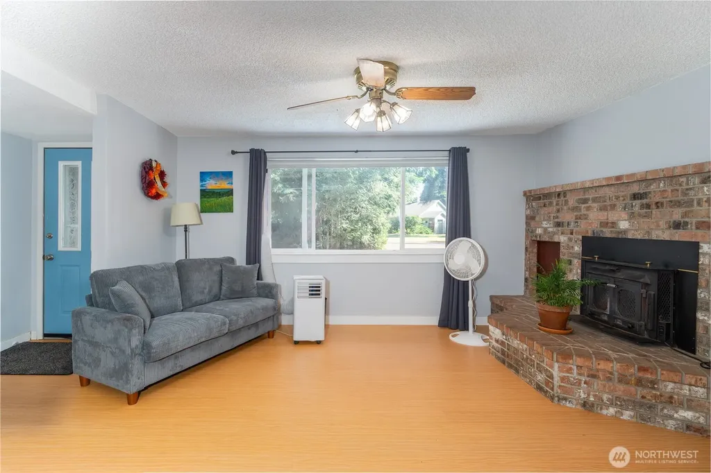 1634 Susan Court SE Tumwater WA 98501