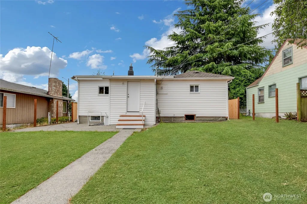 6826 S Montgomery Street Tacoma WA 98409