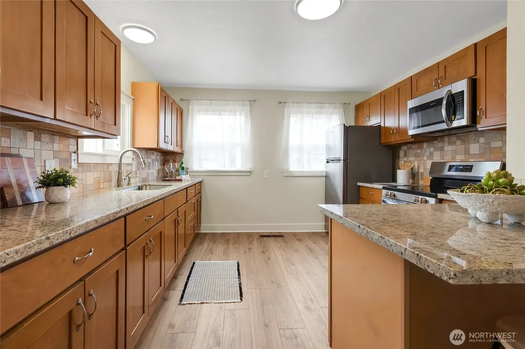 6826 S Montgomery Street Tacoma WA 98409