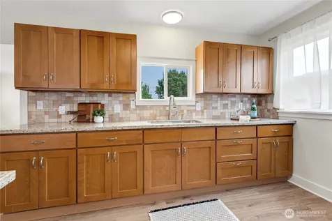 6826 S Montgomery Street Tacoma WA 98409