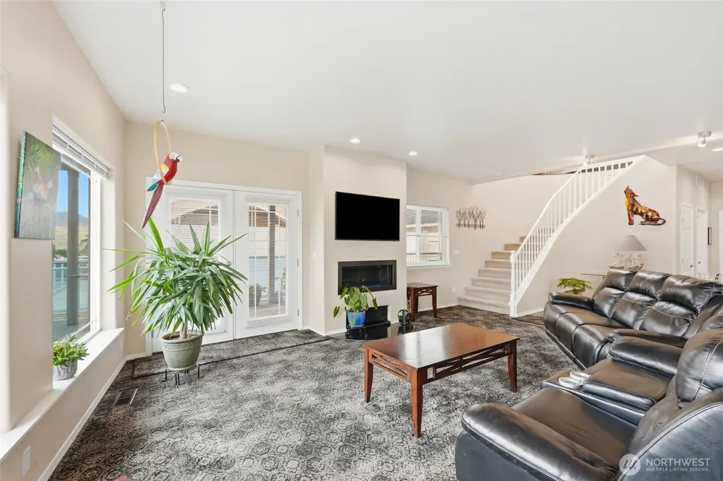 380 Entiat Place Orondo WA 98843