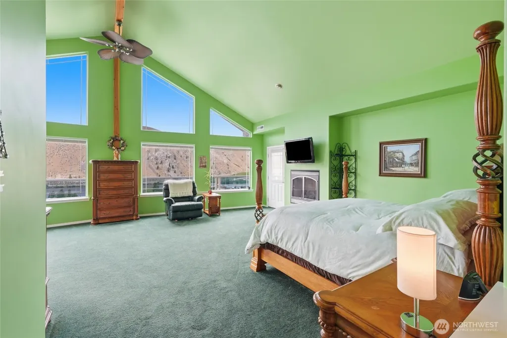 380 Entiat Place Orondo WA 98843