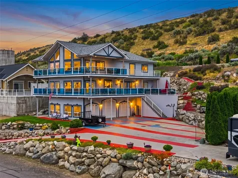 380 Entiat Place Orondo WA 98843
