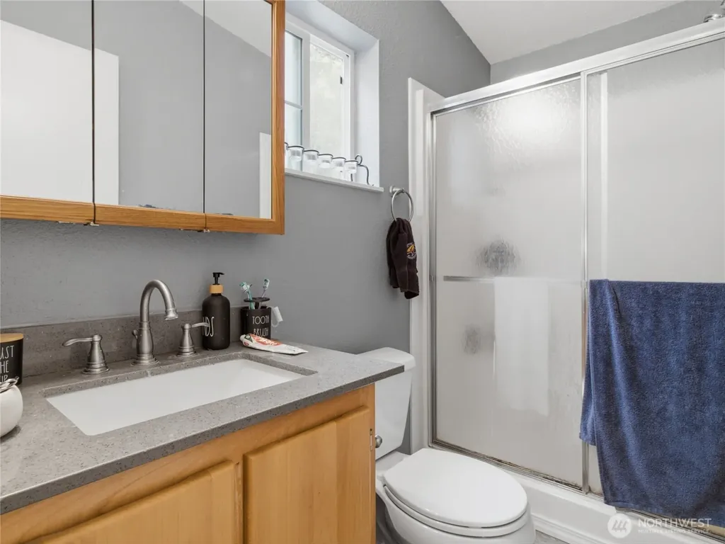 16615 36th Street Ct E Lake Tapps WA 98391