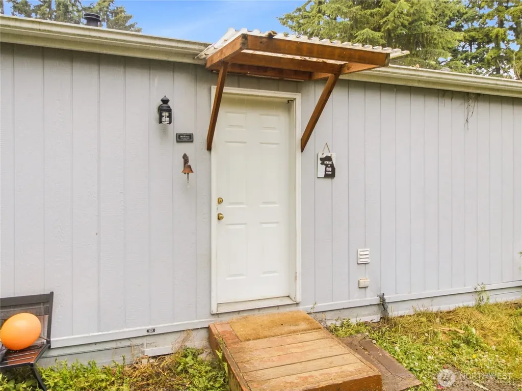 16615 36th Street Ct E Lake Tapps WA 98391