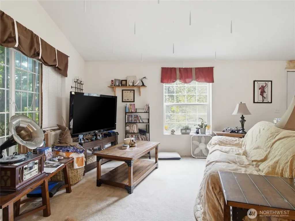 16615 36th Street Ct E Lake Tapps WA 98391