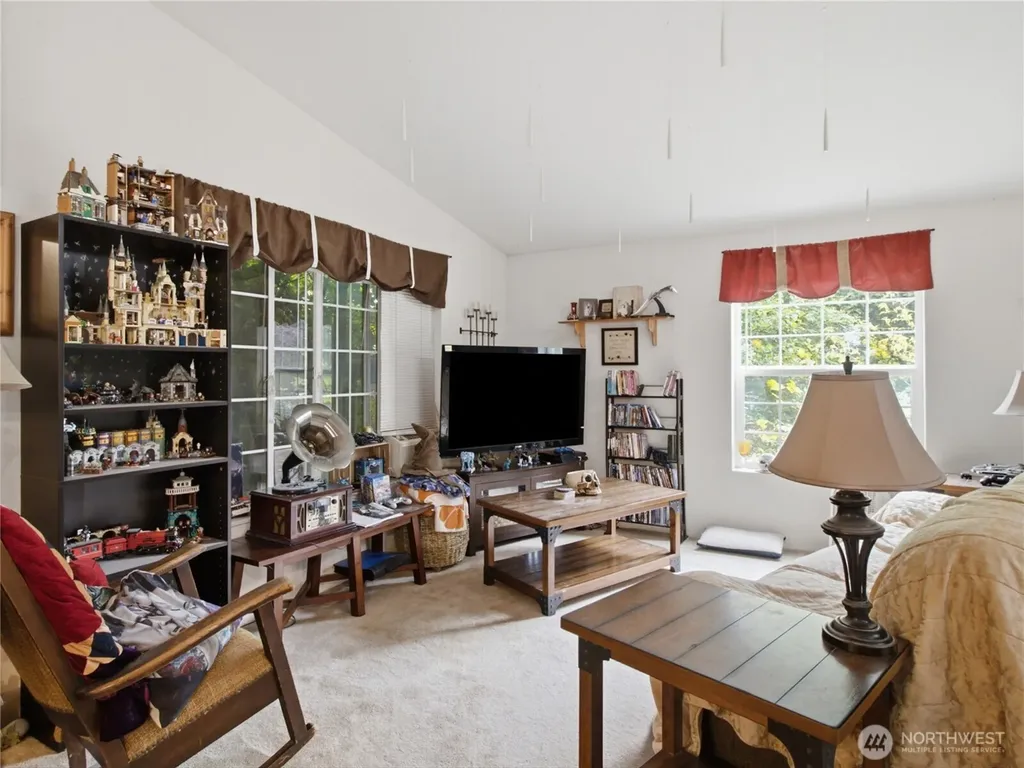 16615 36th Street Ct E Lake Tapps WA 98391