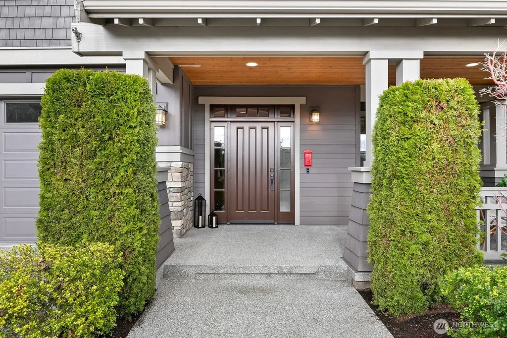 9026 NE 127th Place Kirkland WA 98034